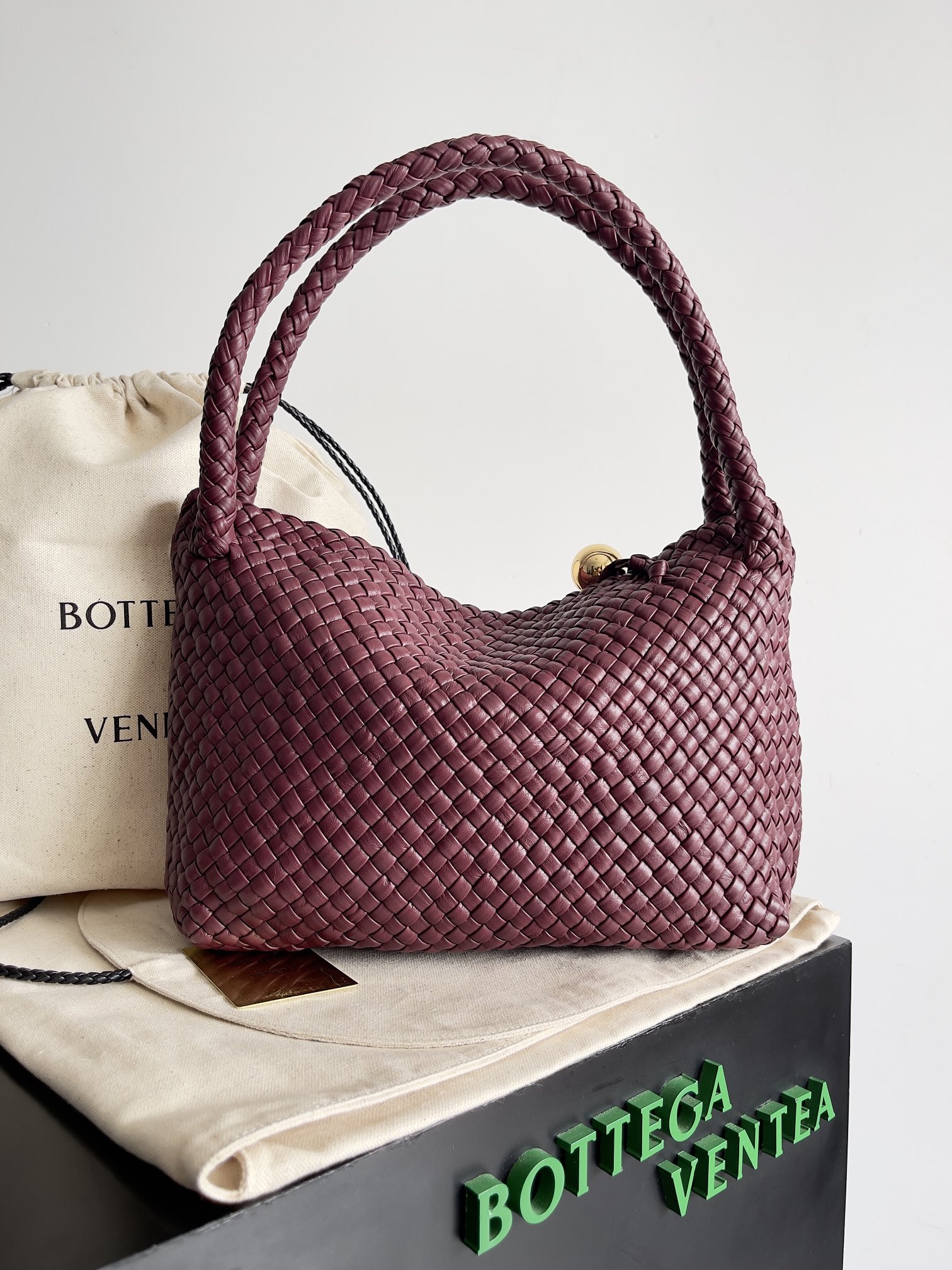Bottega Veneta TOSCA handbag 716974