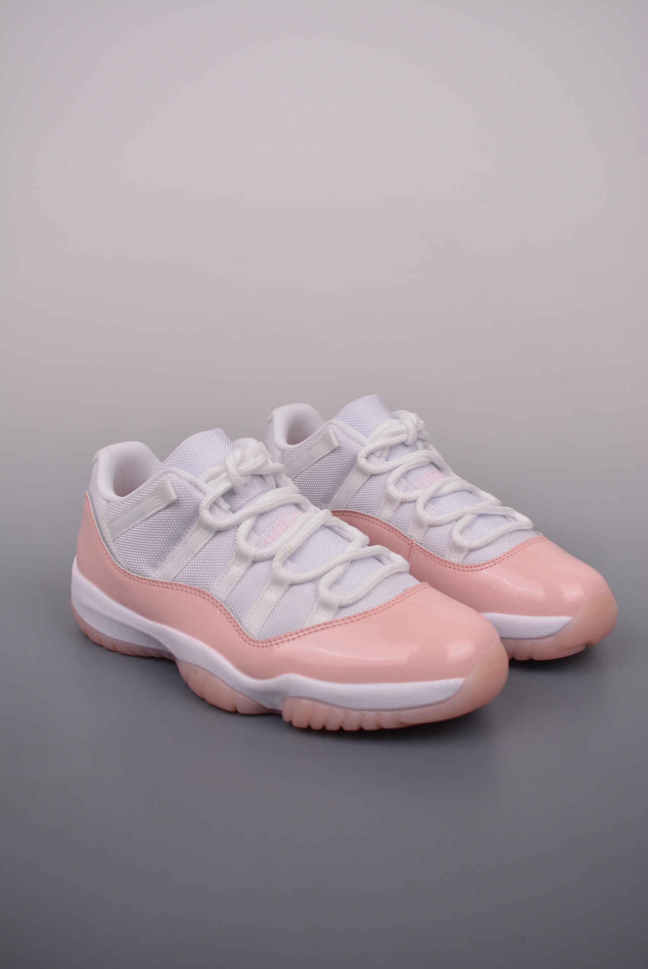 Nike Wmns Air Jordan 11 Retro Low Legend Pink AH7860-160