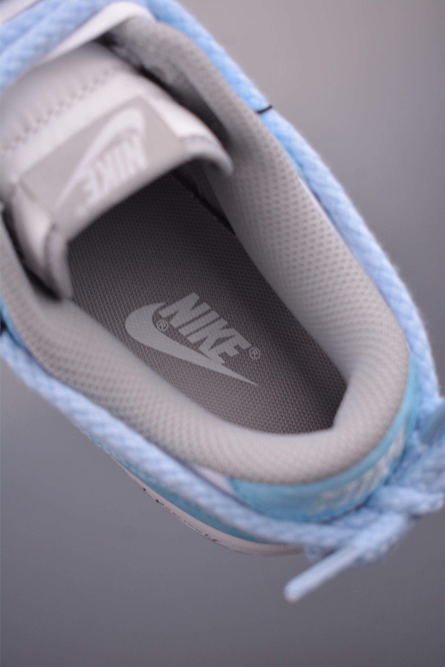 Nike SB Dunk Low 