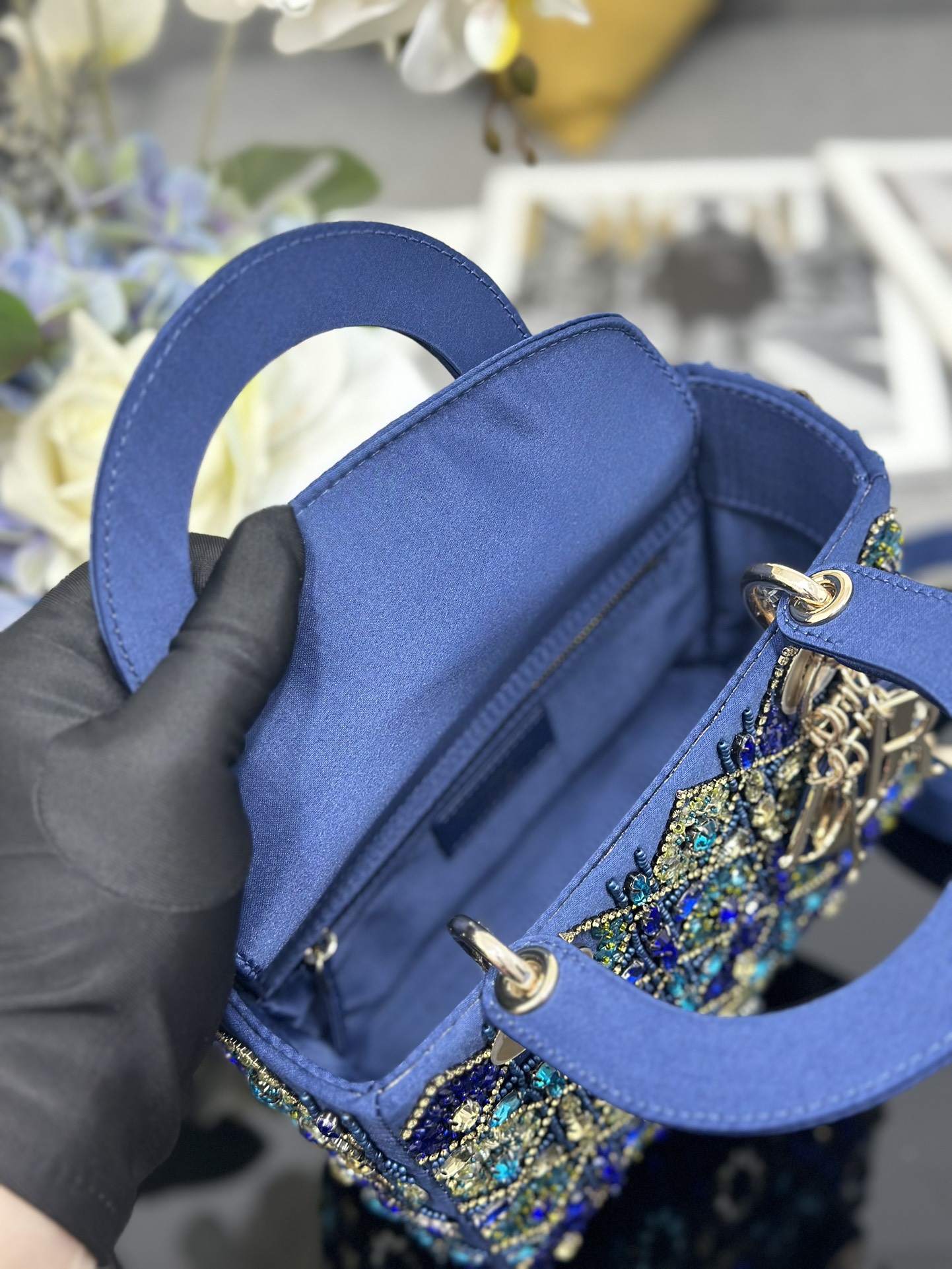 Dior Lady Dior four-grid embroidery blue diamond Lady Dior bag M0538