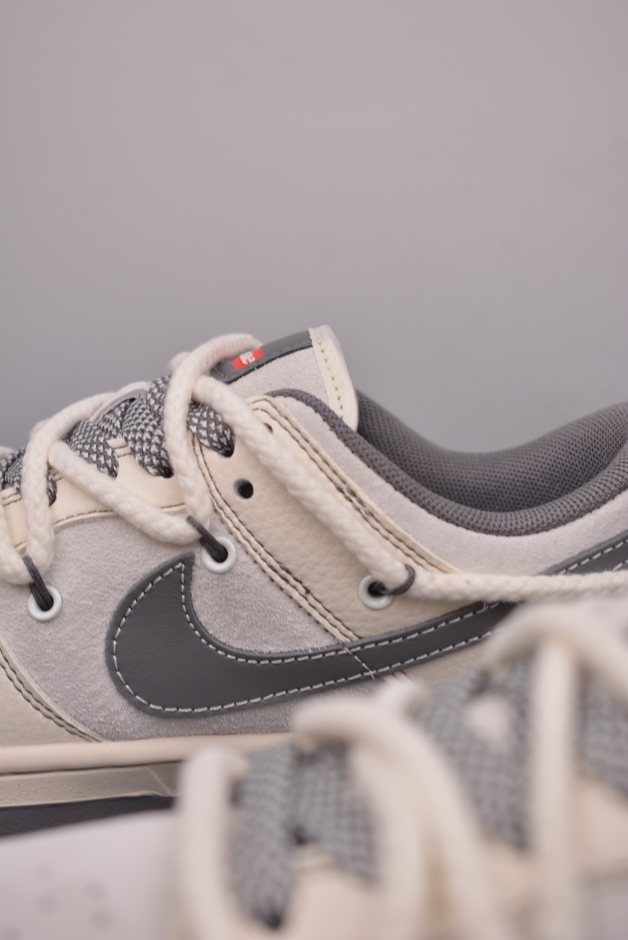 Stone Island x Supreme x Nike By You SB Dunk Low Retro SP Beige Dark Grey YX5066-203