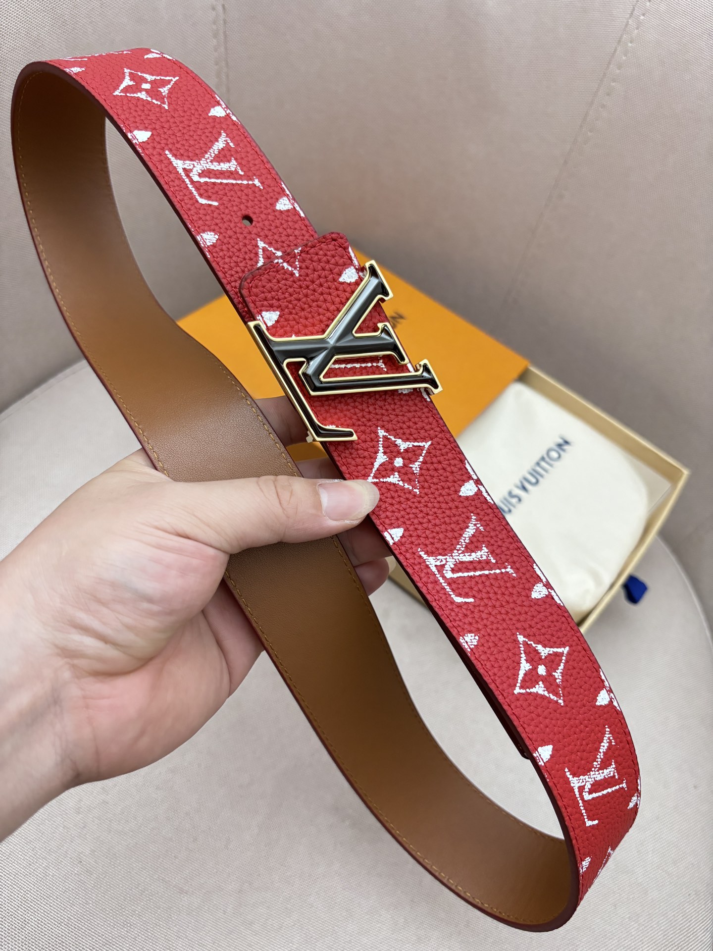 Louis Vuitton Lychee Print Double-Sided Men's Belt, 4CM Width