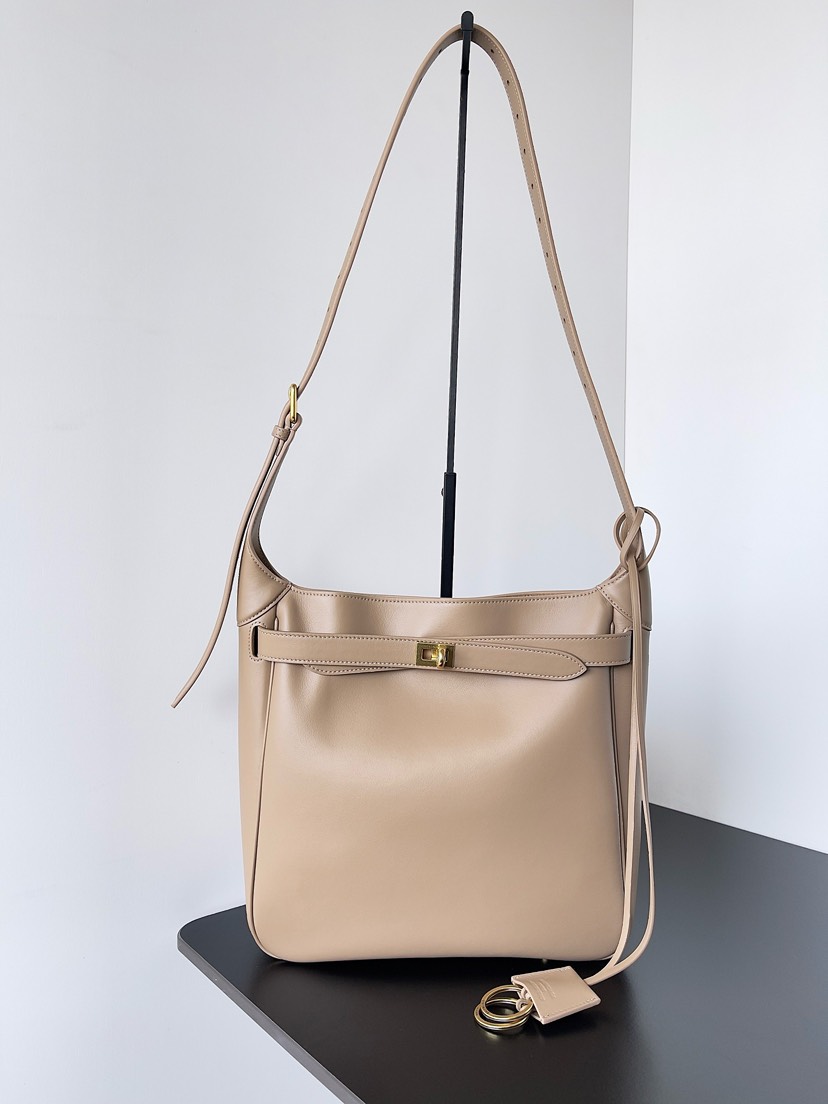 Balenciaga Winter 2024 Collection Bel Air Hobo