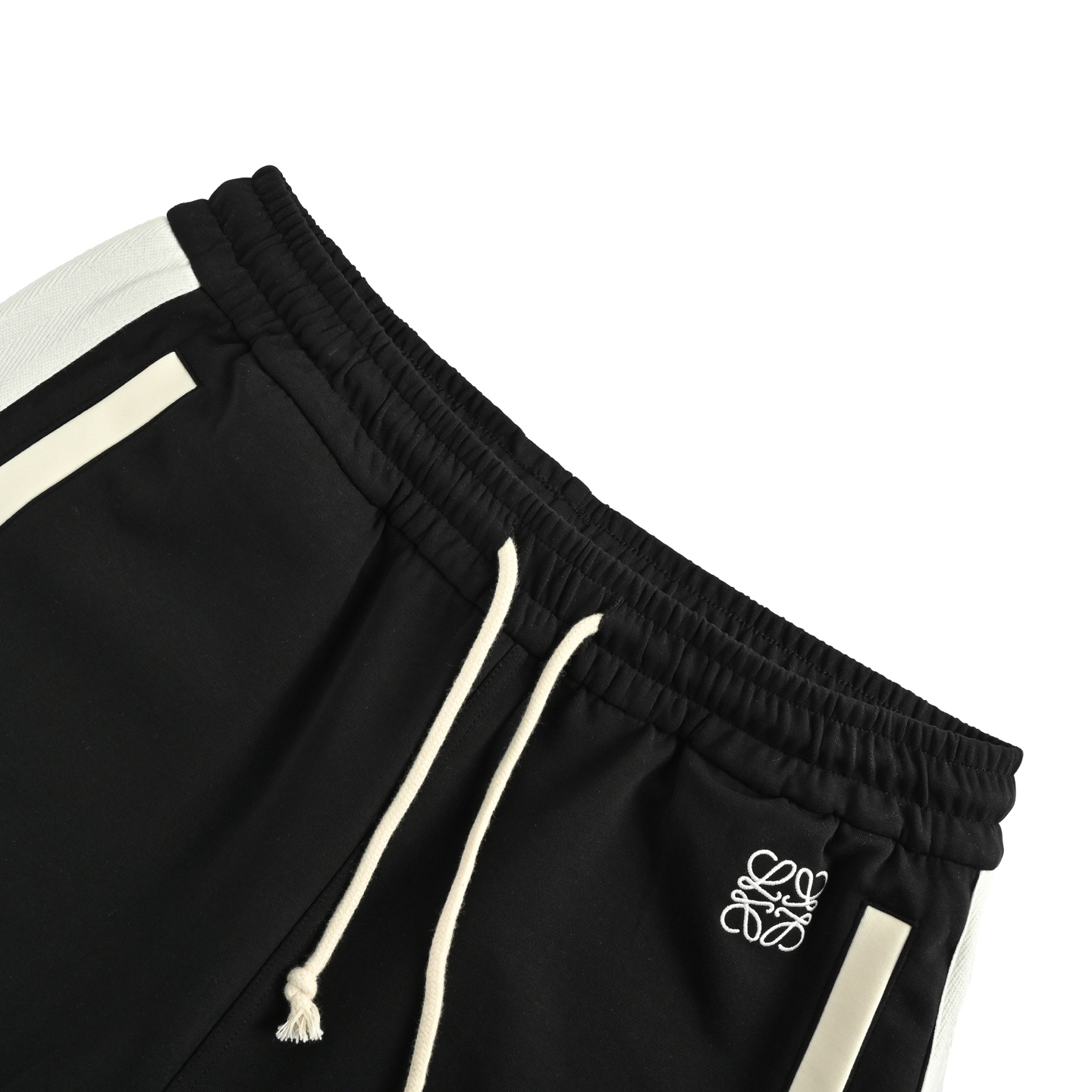 Loewe 25ss small logo colorblock ribbon embroidered shorts