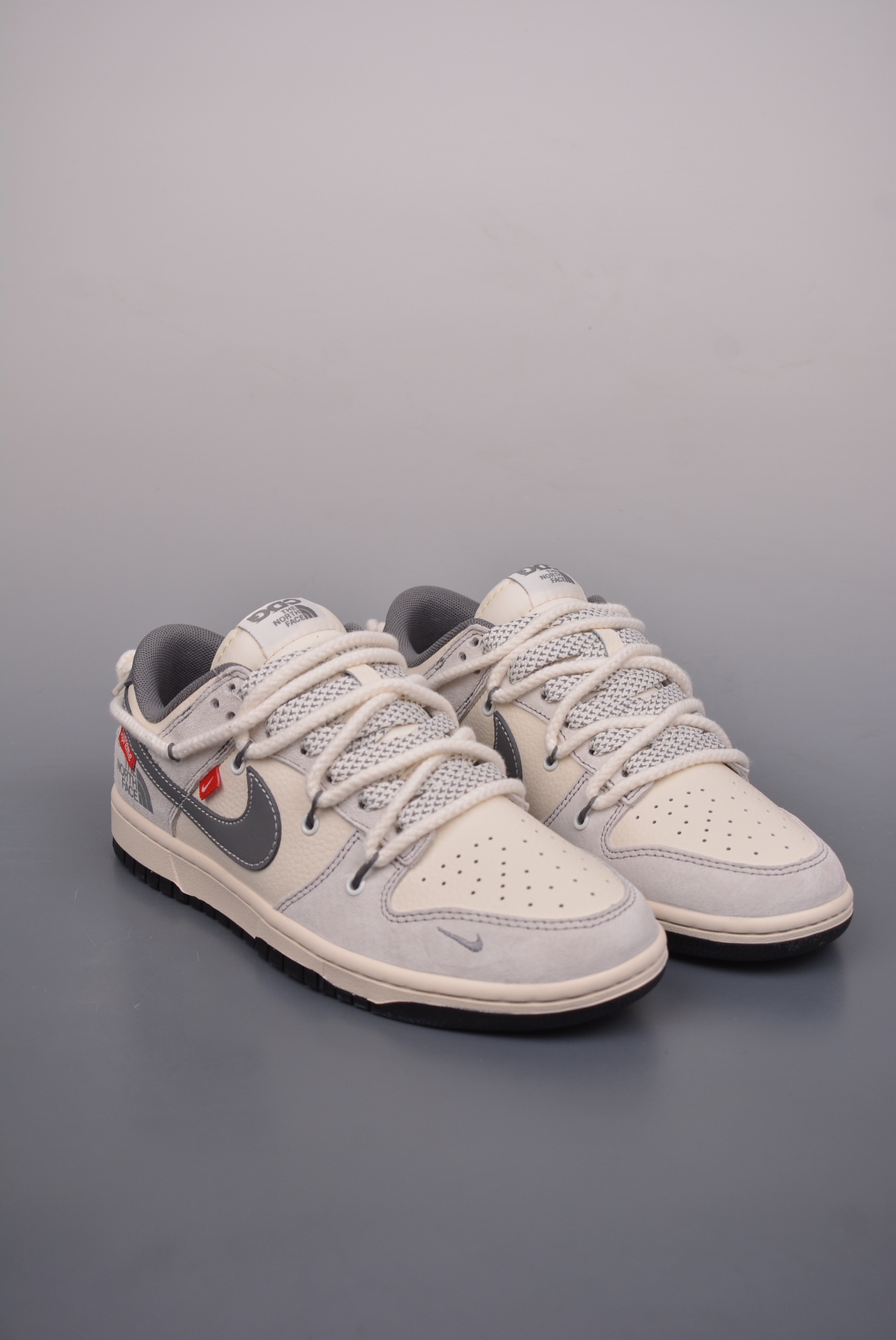 The North Face x Nike SB Dunk Low Year of the Snake off-white light gray DM6868-007