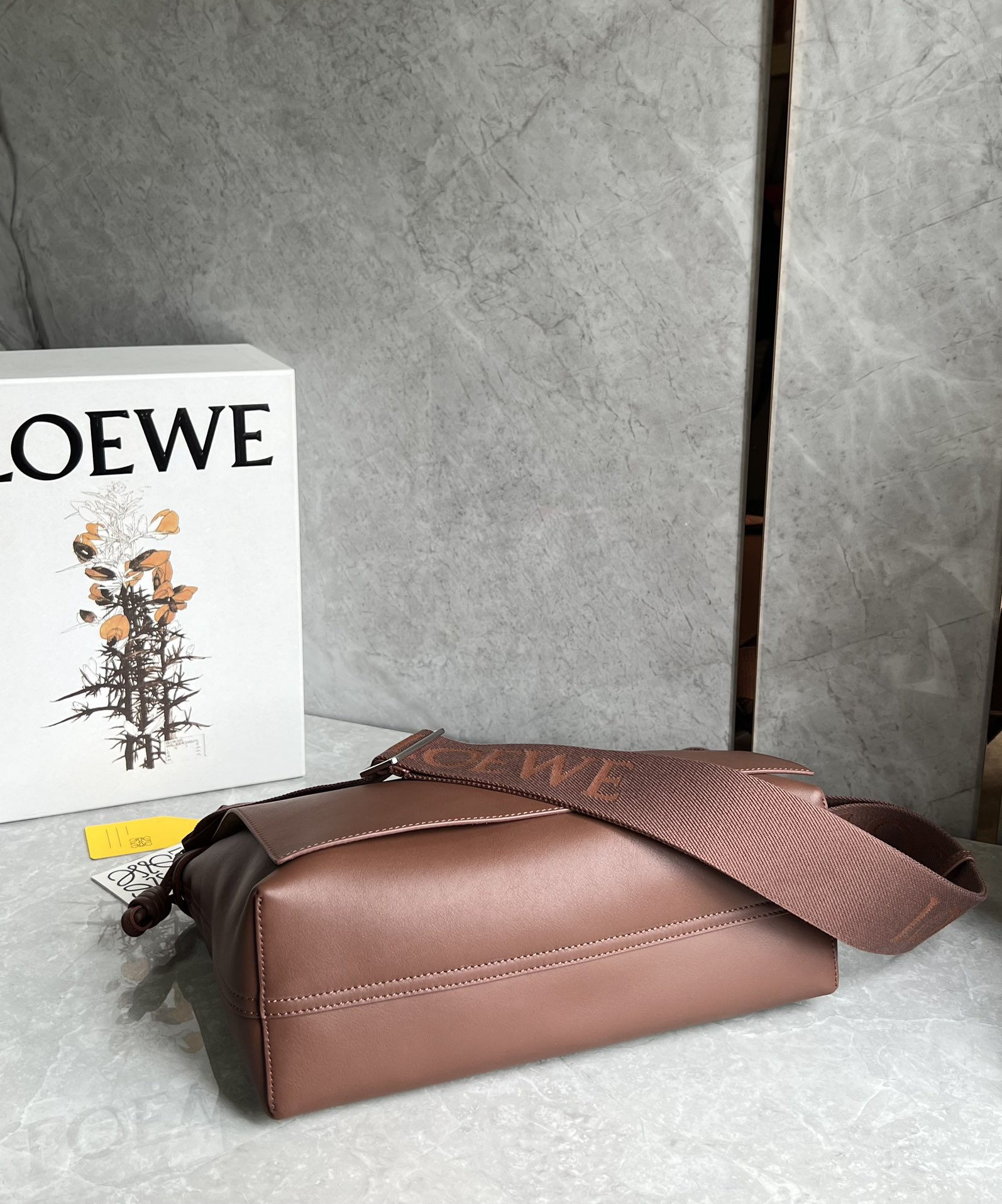 Loewe Flamenco satchel messenger bag 0901