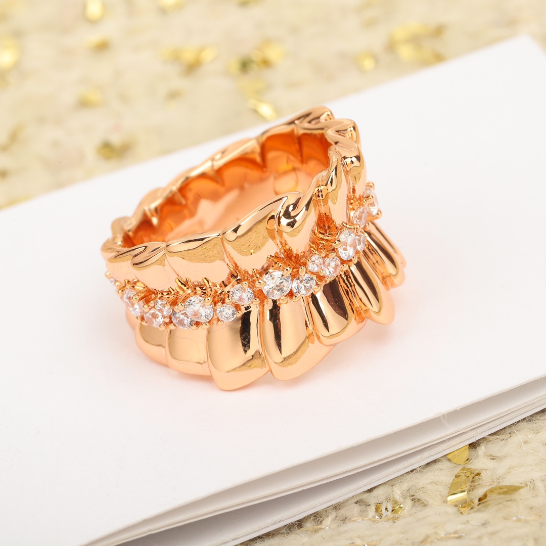 Dior Draped Diamond Ring