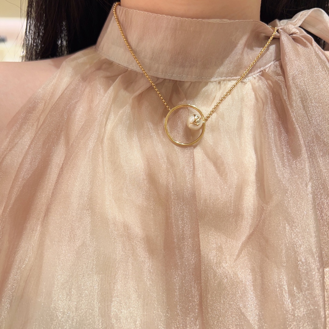 Louis Vuitton Hoop Pearl Necklace