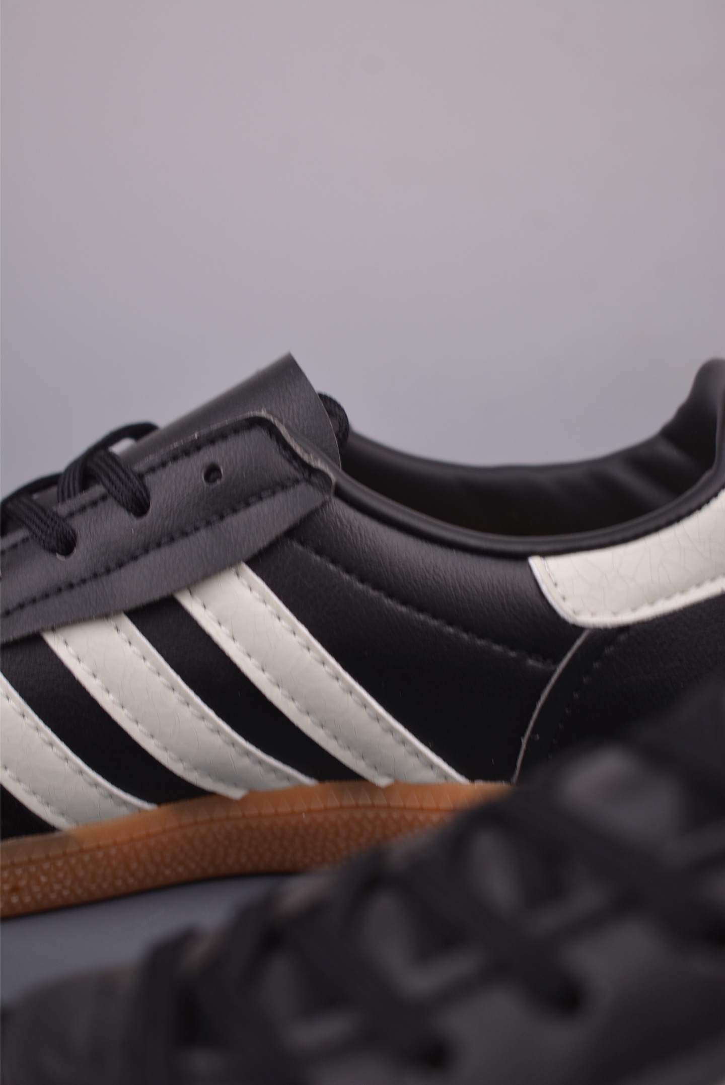 Adidas Handball Spezial INVINCIBL 