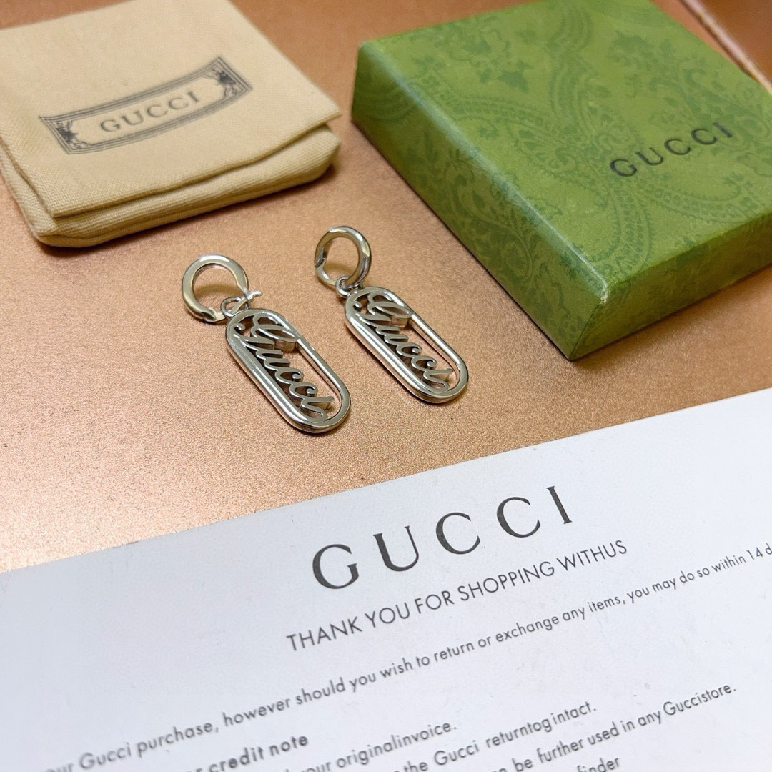 GUCCi font earrings