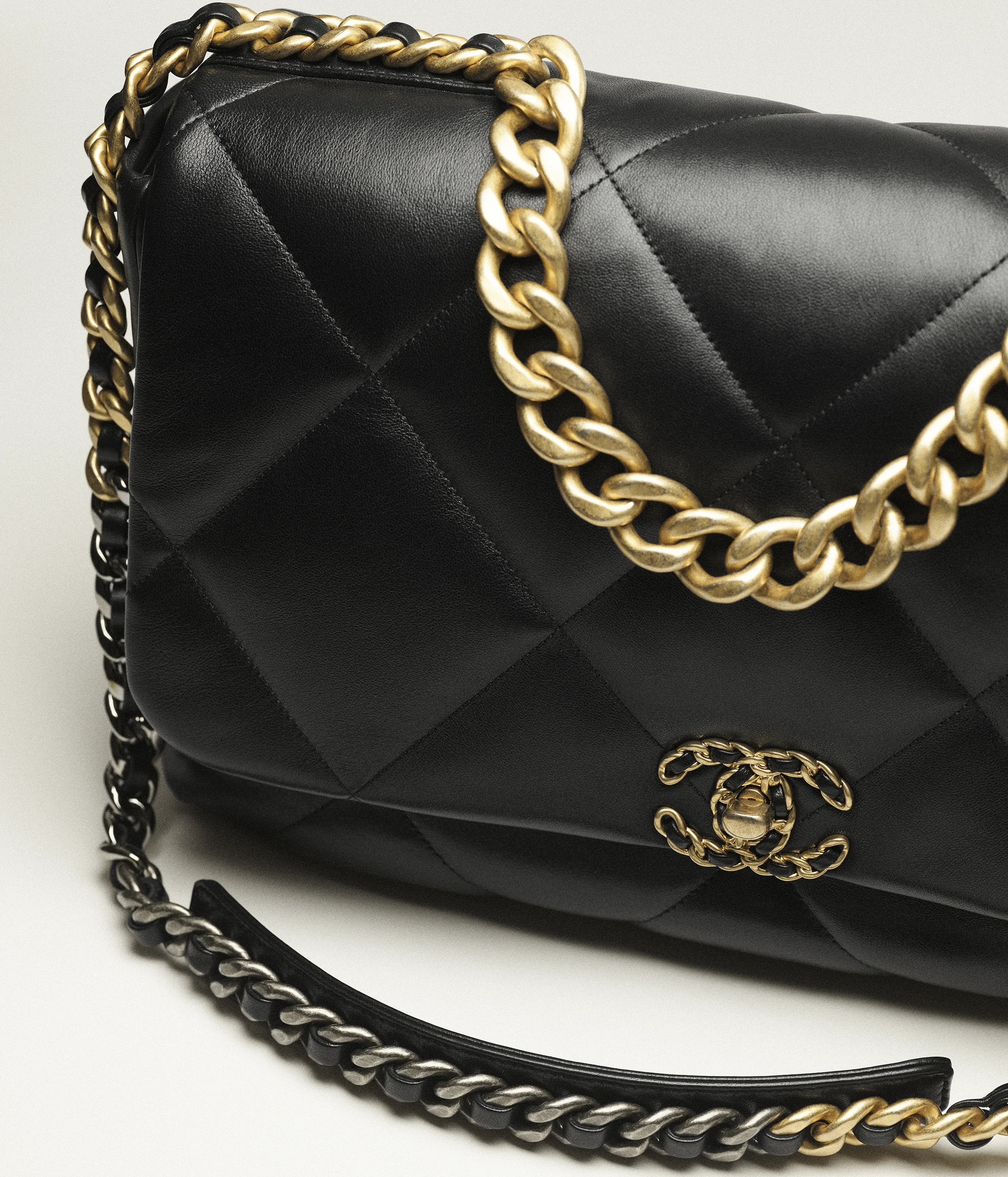 CHANEL 19 Large Handbag Shiny Lambskin, Gold-Tone, Silver-Tone & Ruthenium-Finish Metal Black AS1161-B04852-94305