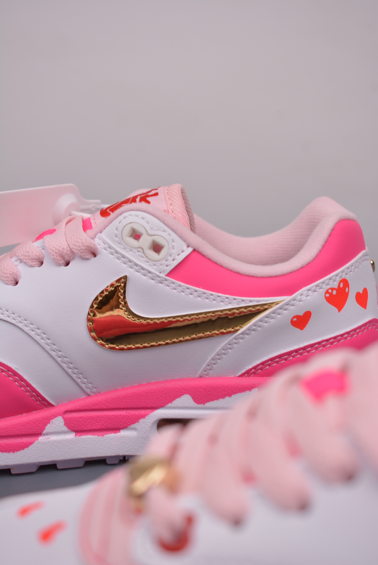 Doernbecher Freestyle x Nike Air Max 1 '86 Hailey Pink and White FZ3021-919