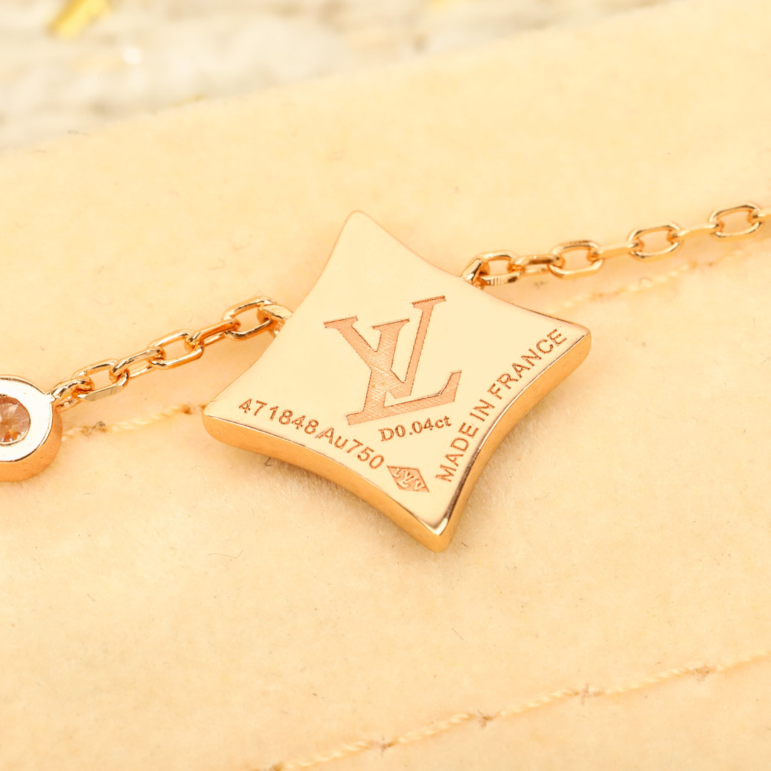 Louis Vuitton Limited Edition Carnelian Necklace