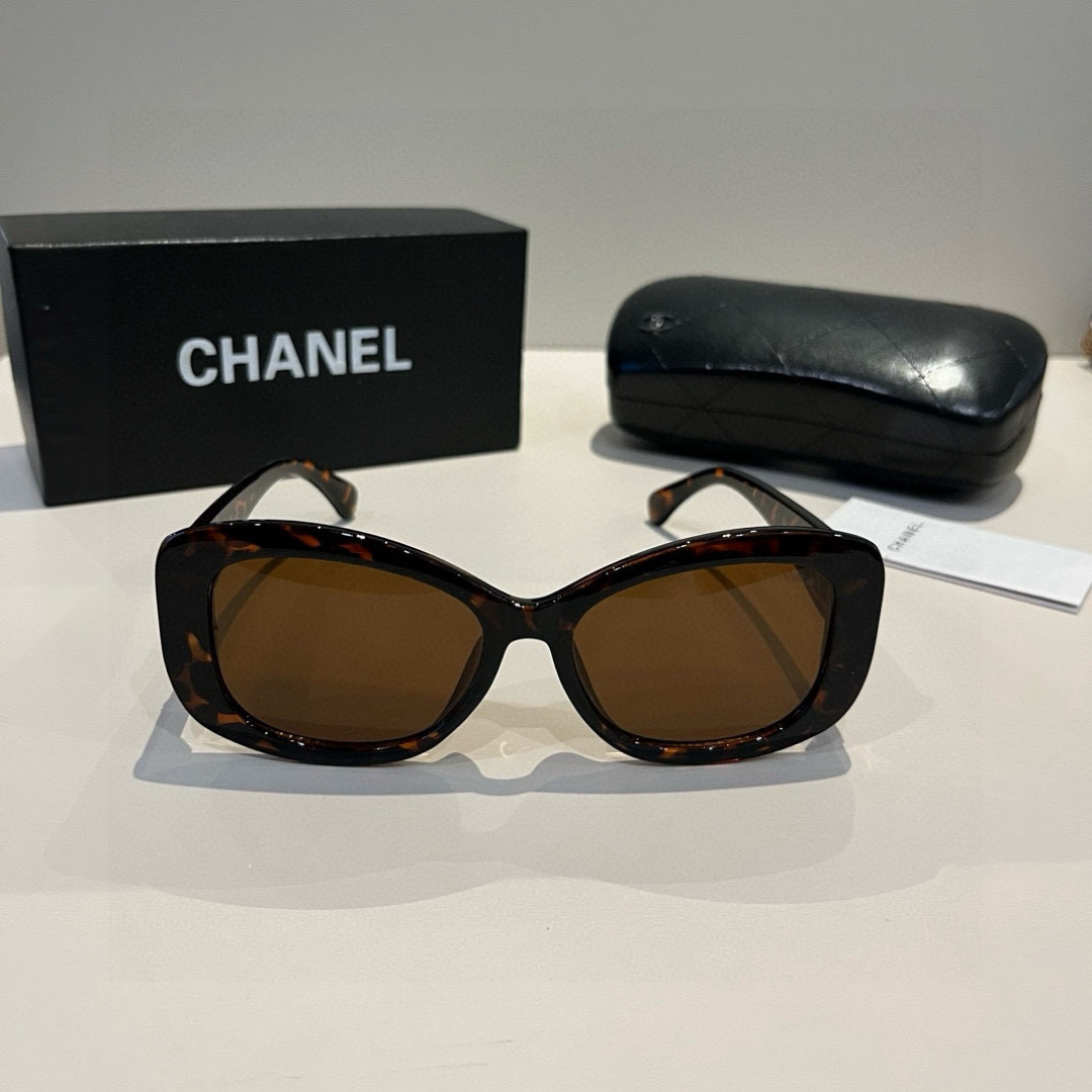 Chanel round frame sunglasses
