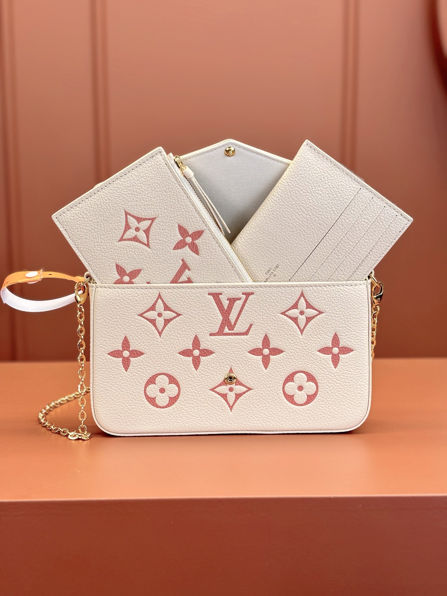 Louis Vuitton POCHETTE FÉLICIE CHAIN ​​BAG M82047