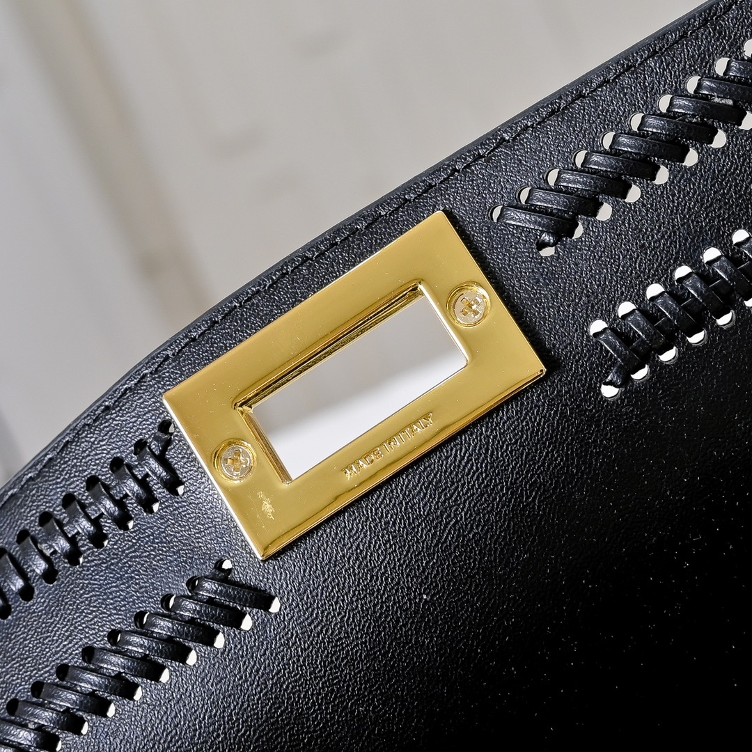 FENDI ekaboo iseeu small bag 3372