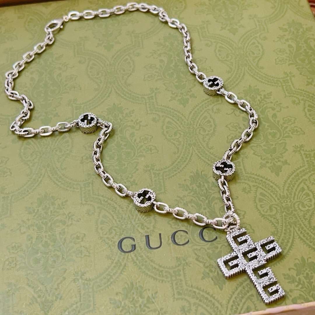 Gucci Anger Forest series new GG cross vintage necklace