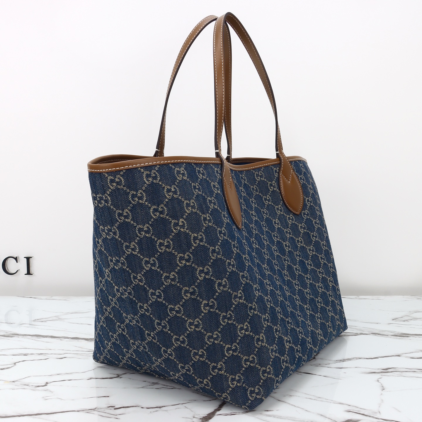 Gucci Totissima Large Tote Bag 820481 FAECC 4243