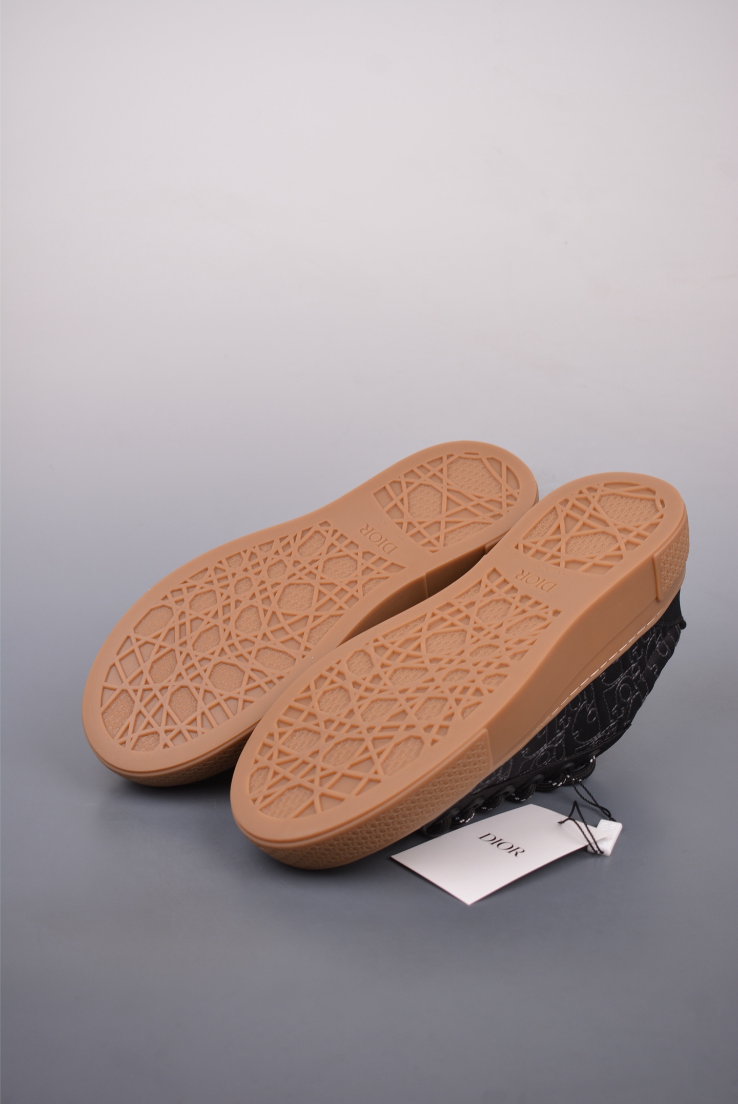 Stone Island x Dior B33 Low Top Sneakers black 3SN303ZAM_H900
