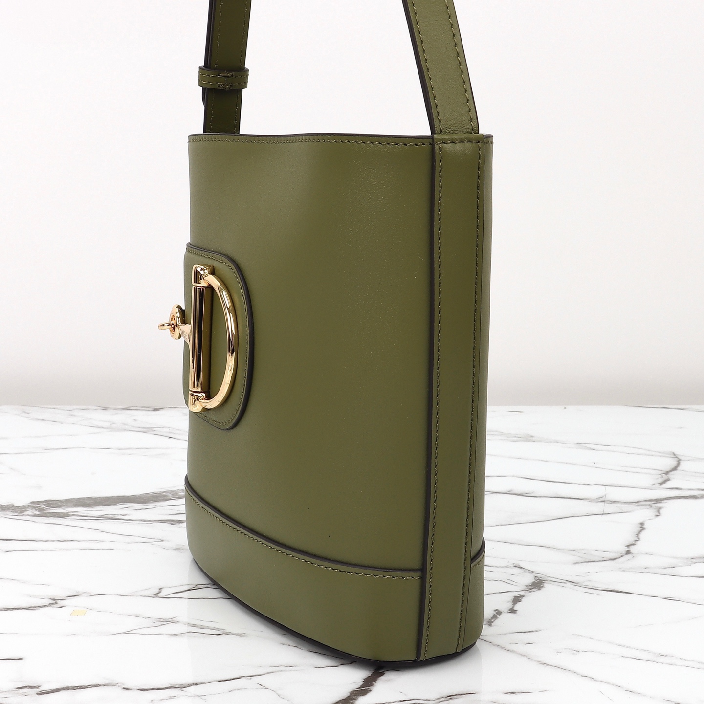 Gucci 73 small bucket bag 833665 AAEC2 3706