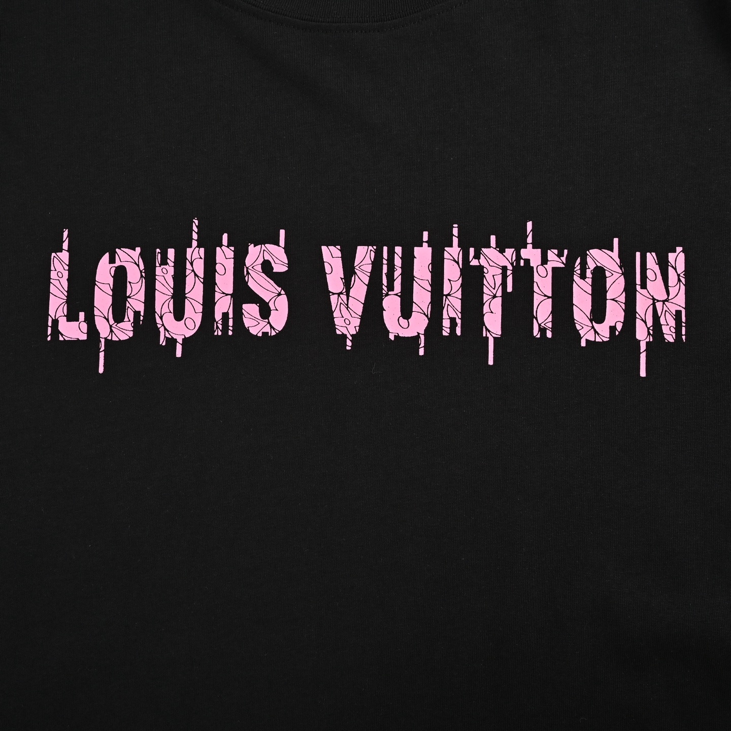 Louis Vuitton large letter logo print short sleeves