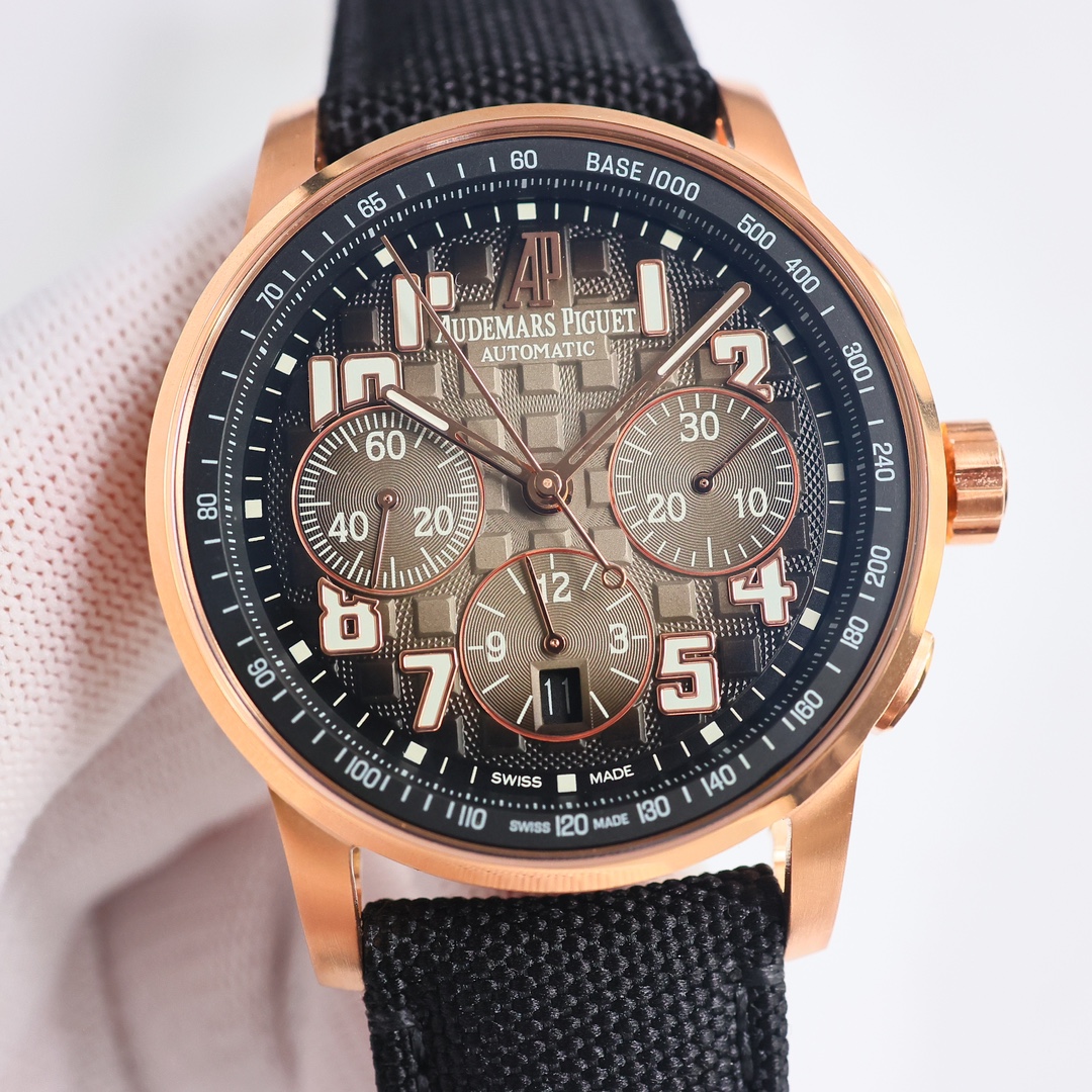 Audemars Piguet Royal Oak 26048 Offshore RW4 41 Chronograph Mechanical Watch