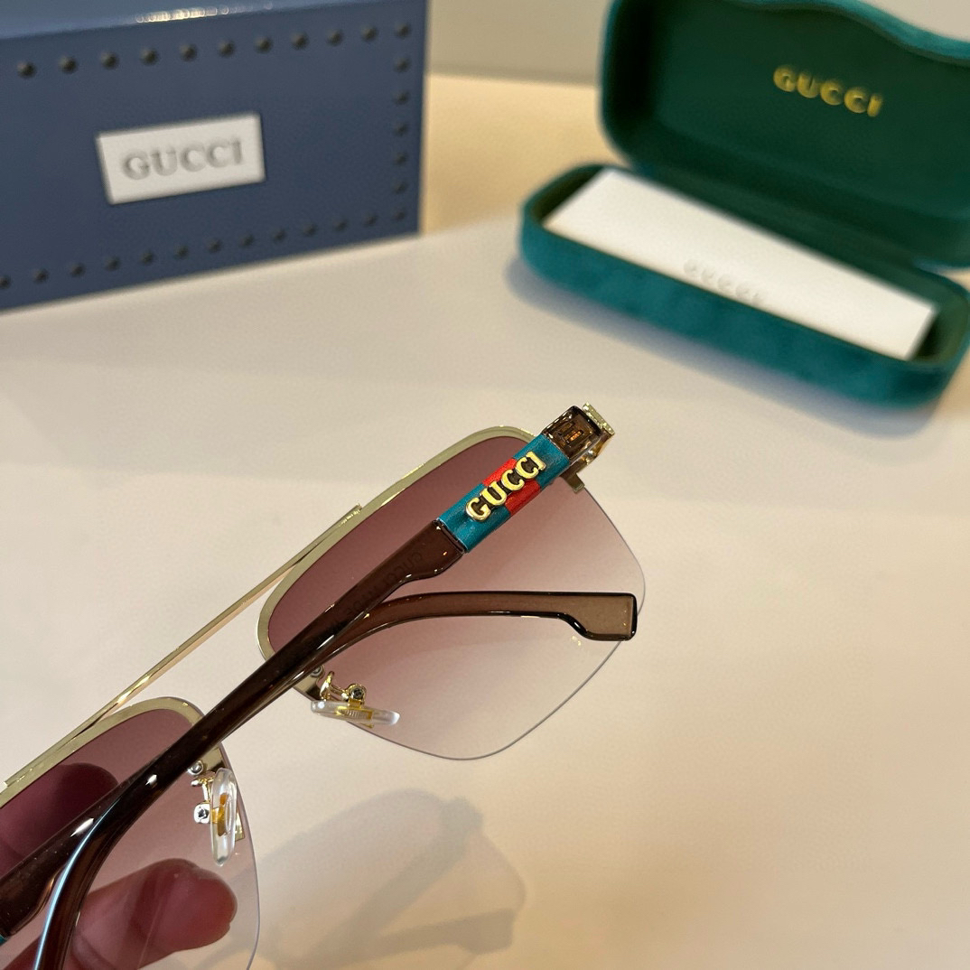 Gucci Square Frame Sunglasses