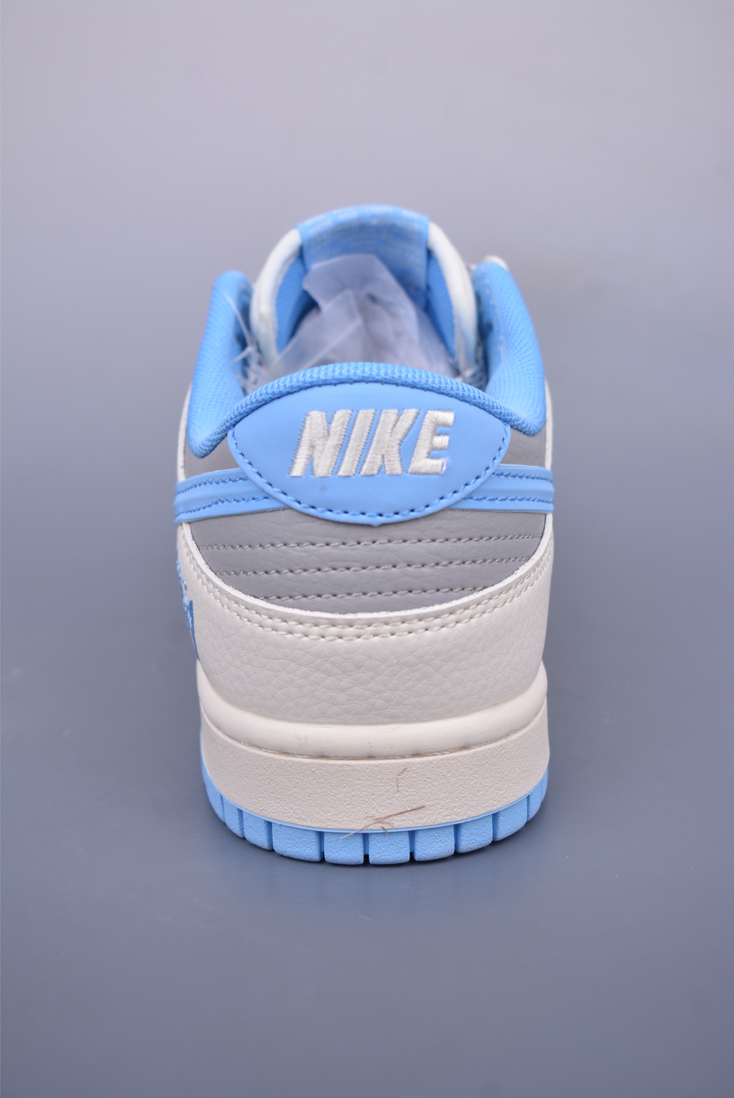 Stussy x Nike SB Dunk Low sneakers Off-white and blue XS6089-539