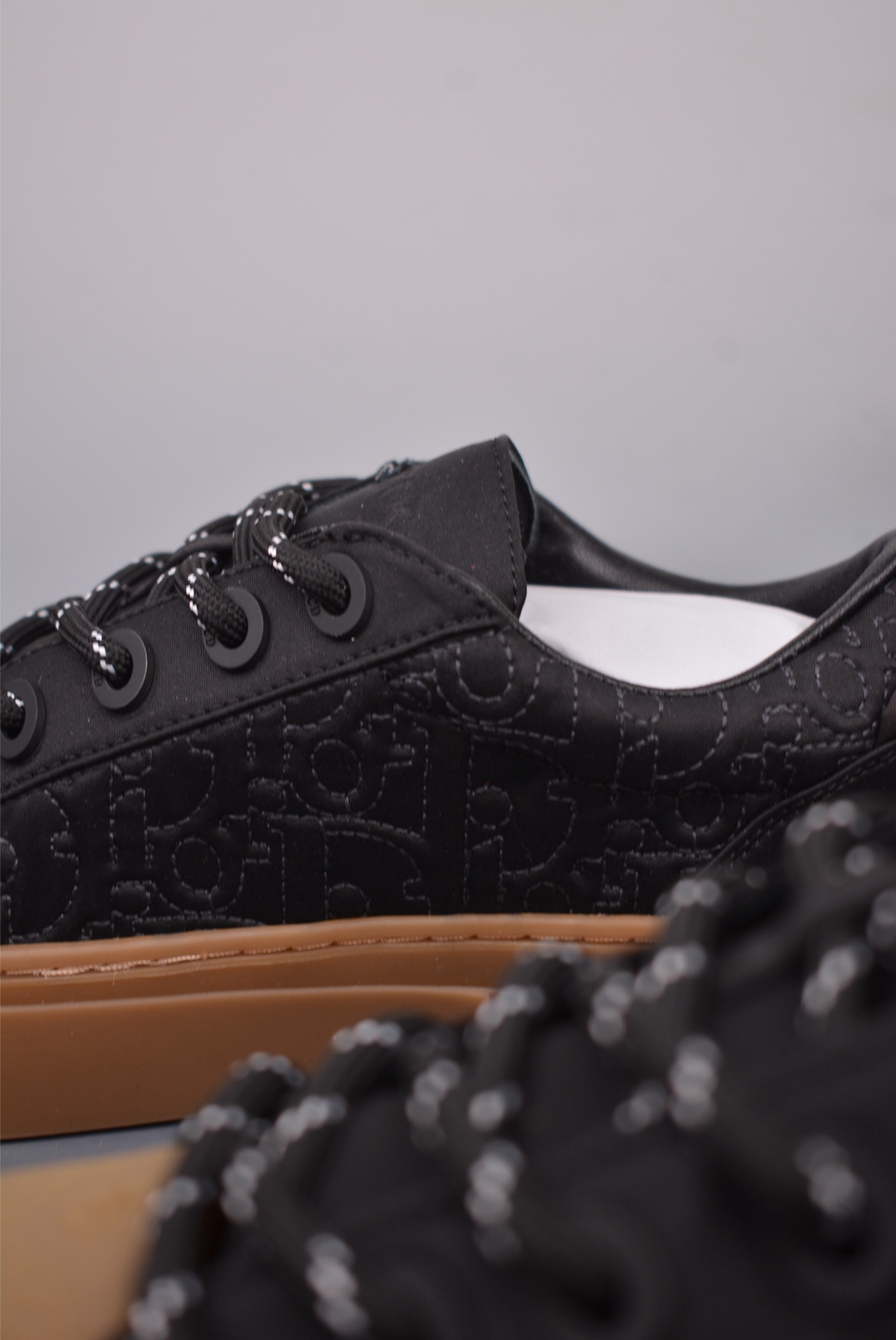 Stone Island x Dior B33 Low Top Sneakers black 3SN303ZAM_H900