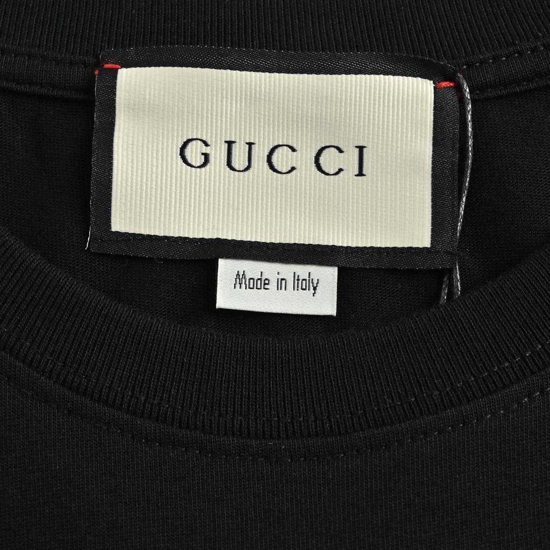 Gucci 23ss graffiti lettering print short sleeve