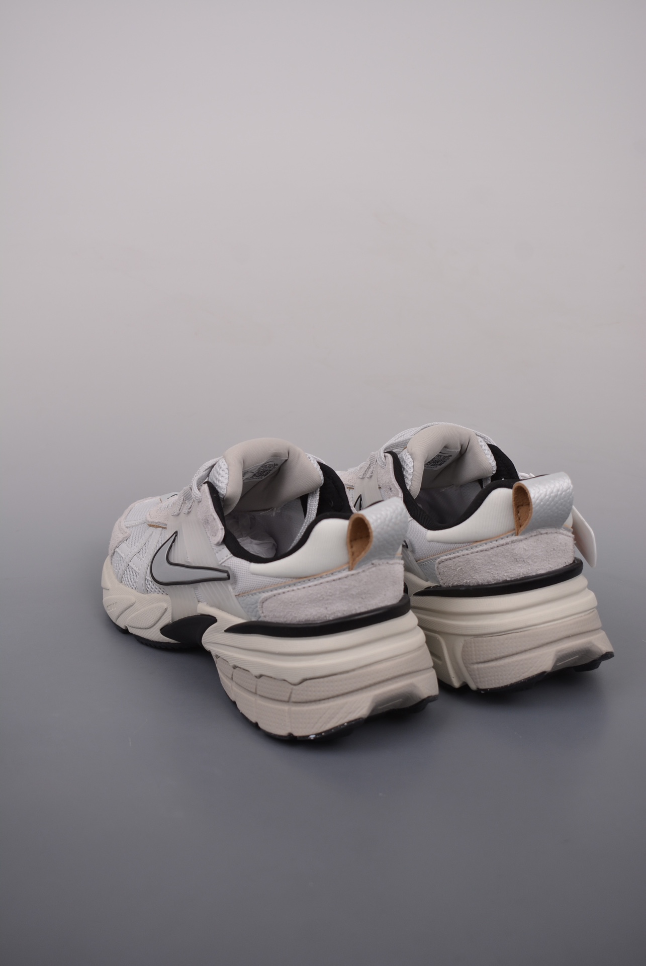 Nike Wmns V2K Runtekk LowChrome FD0736-102