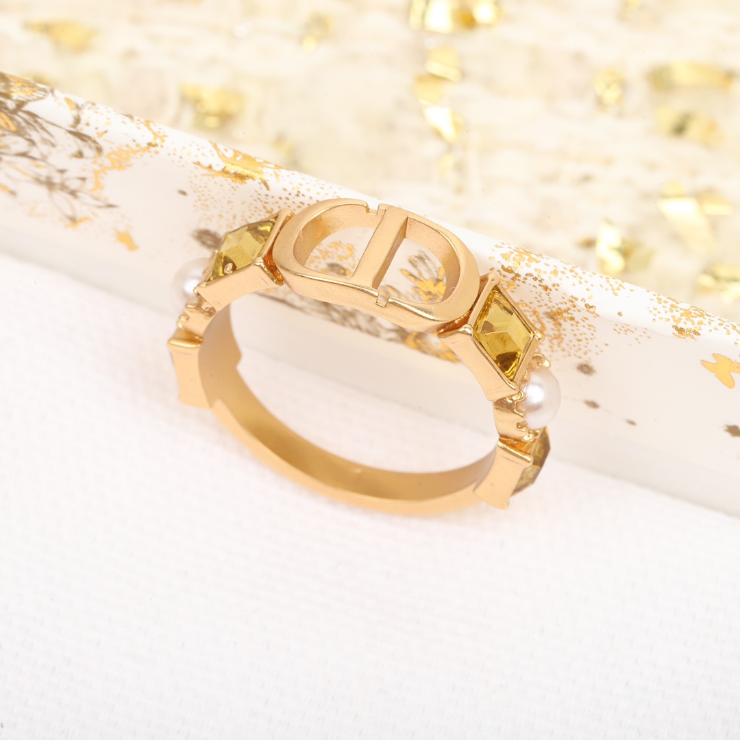 Dior Alphabet Square Diamond Ring