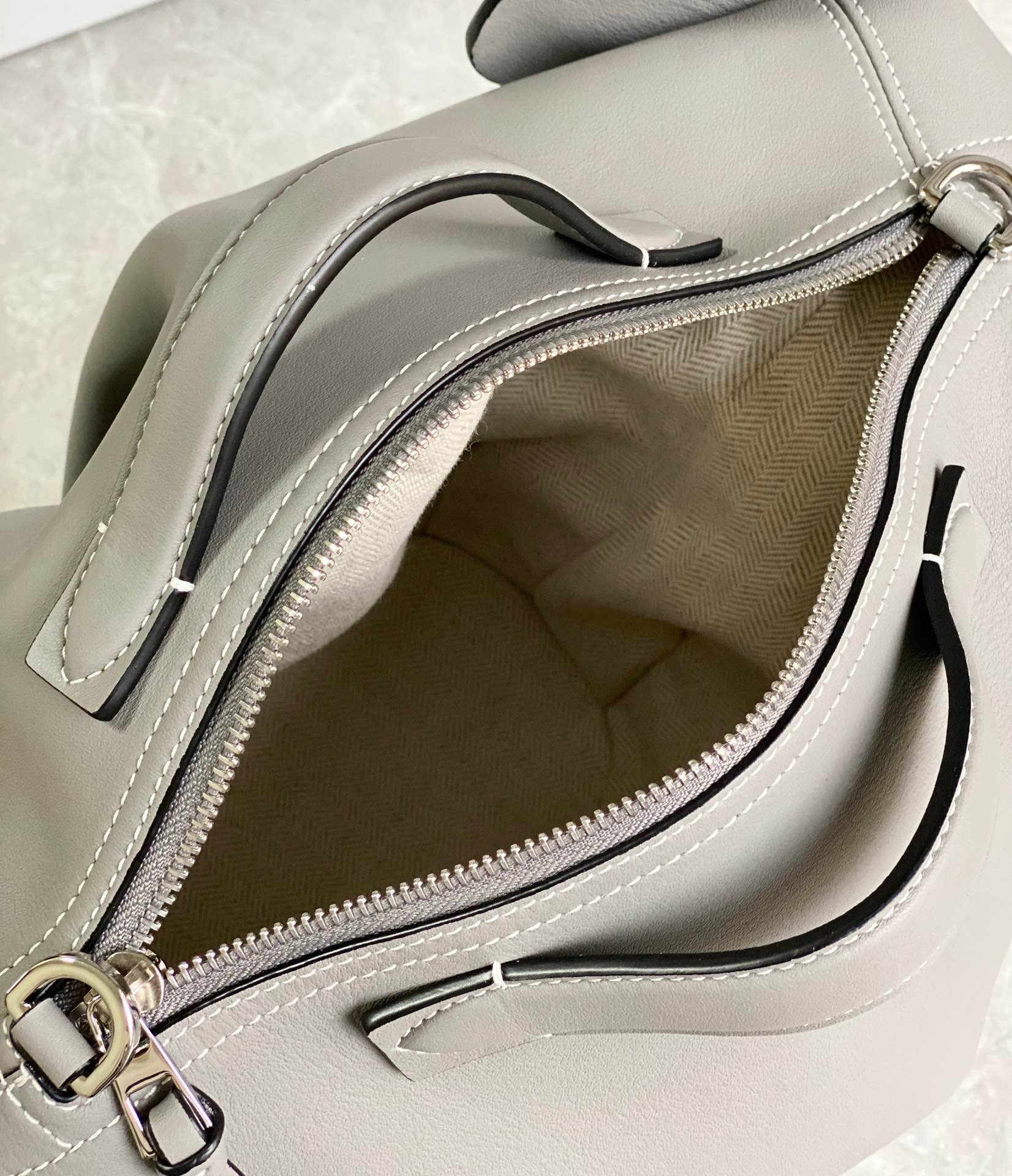 Loewe Large Elephant Bag 0537