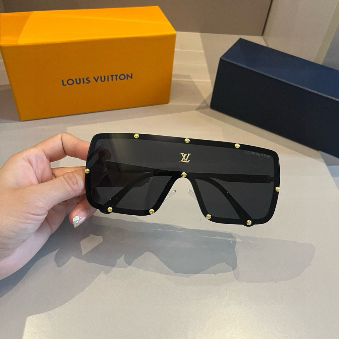 Louis Vuitton Square Frame Sunglasses