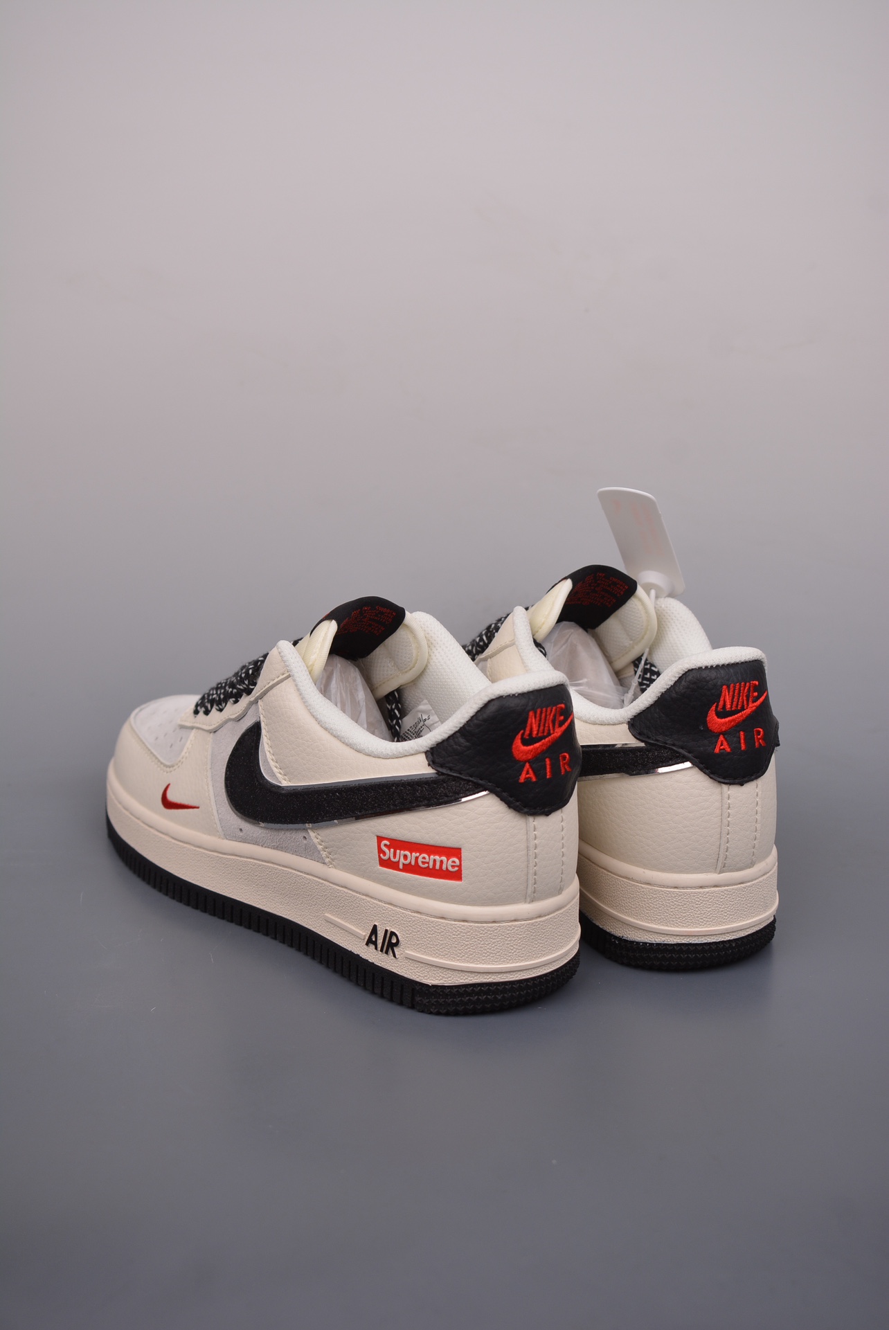 Supreme x Nike Air Force 1 Low Black, White and Red