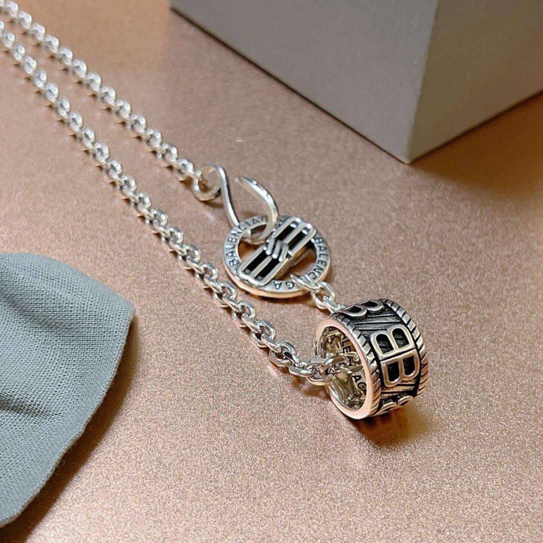 Balenciaga Ring Chain Vintage Necklace