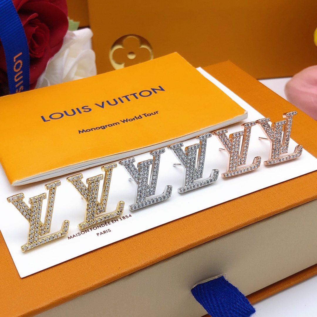 Louis Vuitton Letter Diamond Stud Earrings