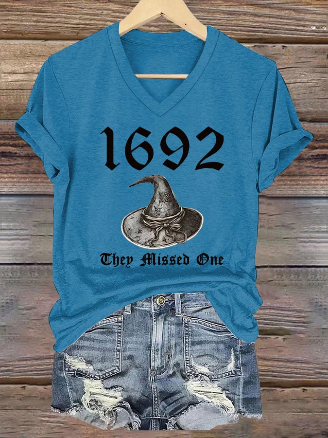 🔥Buy 3 Get 10% Off🔥Women's Halloween Witch Print V-Neck Short Sleeve T-Shirt