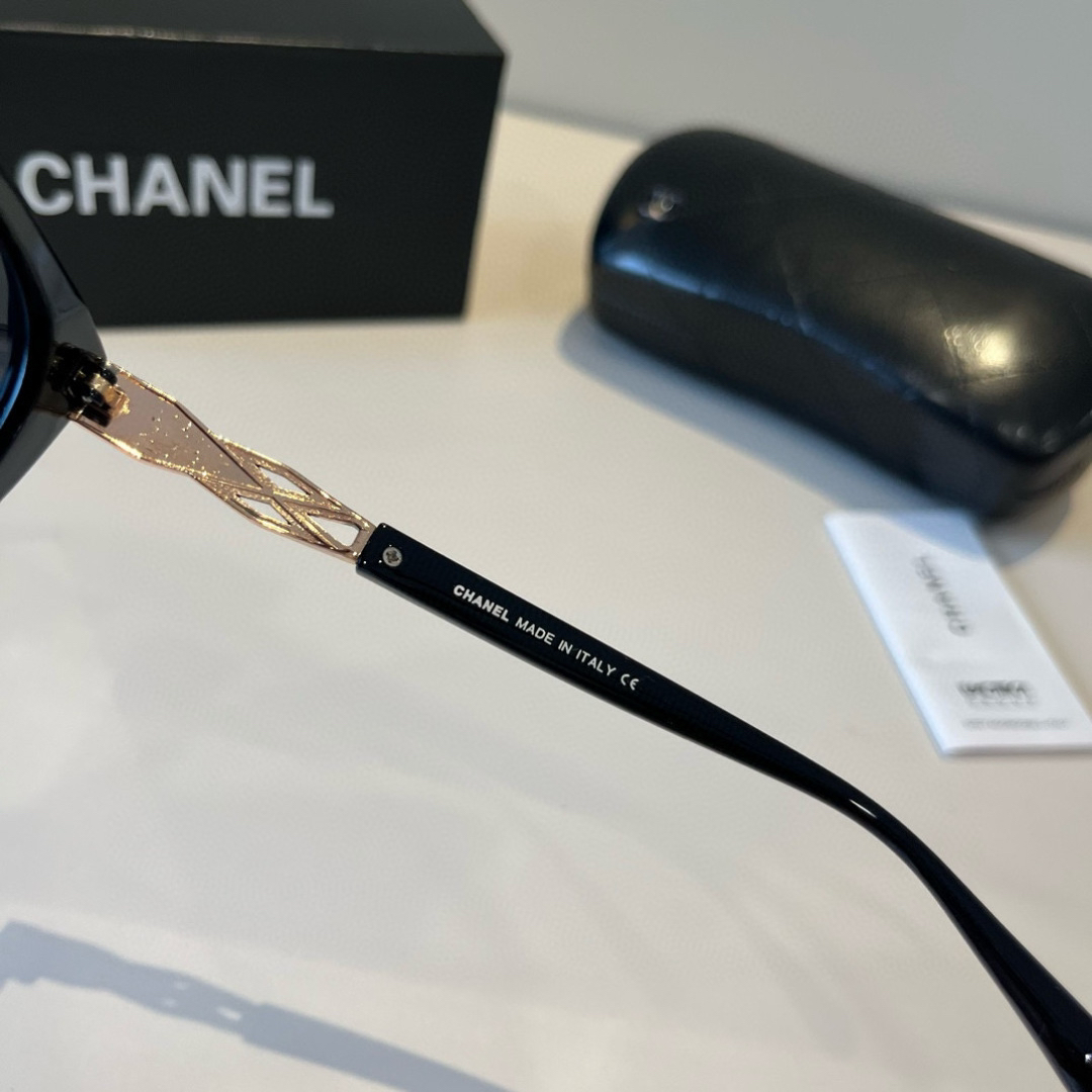 Chanel round frame sunglasses