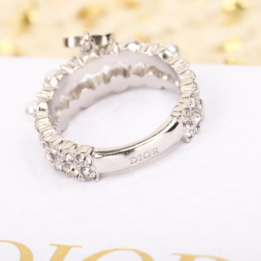 Dior pearl and diamond ring