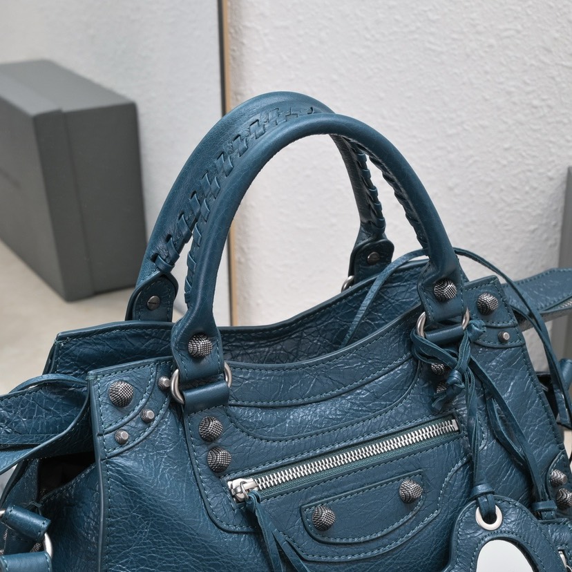 Balenciaga NEO CAGOLE Motorcycle Bag Medium