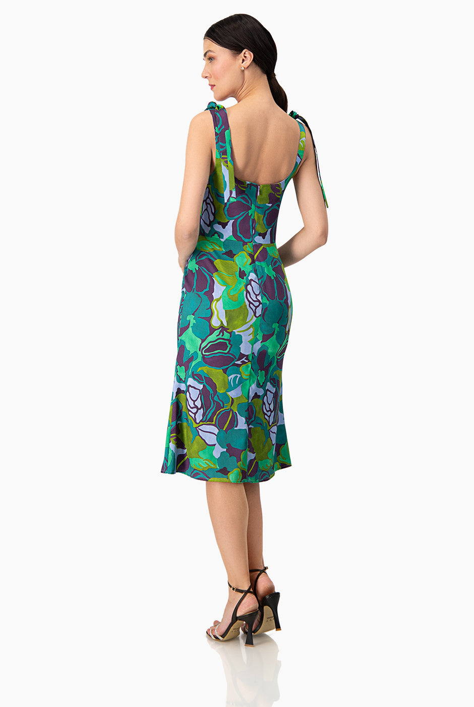 Vestido midi de escote cuadrado