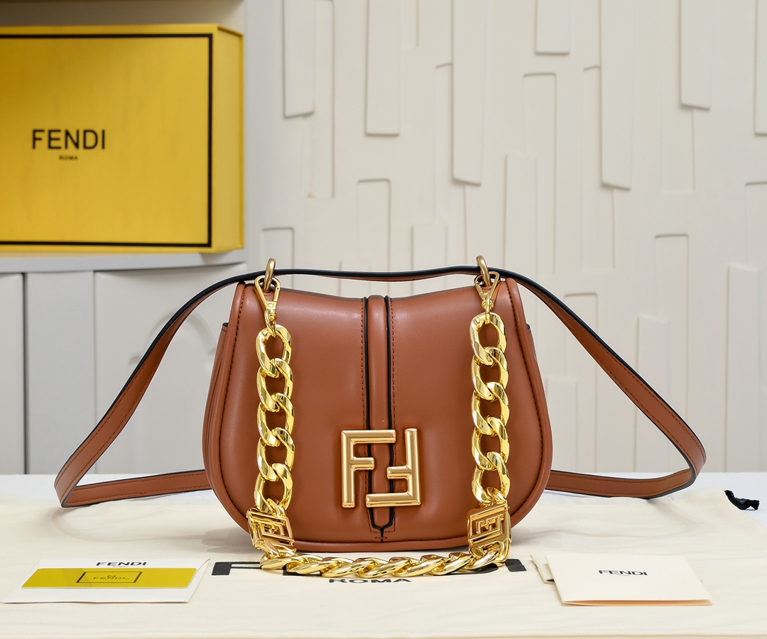 FENDI C'mon series retro flap bag 6651