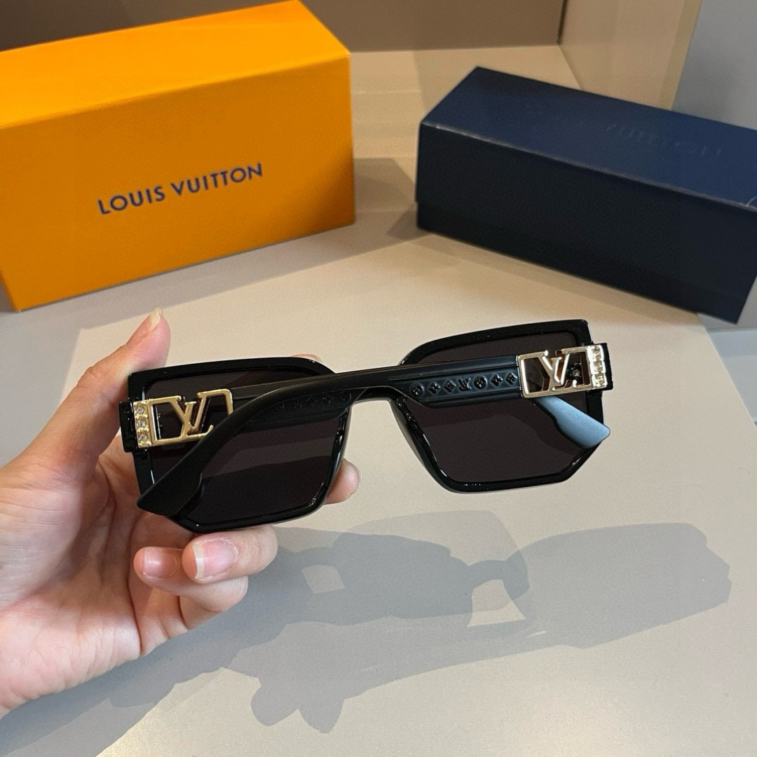 Louis Vuitton Square Frame Sunglasses