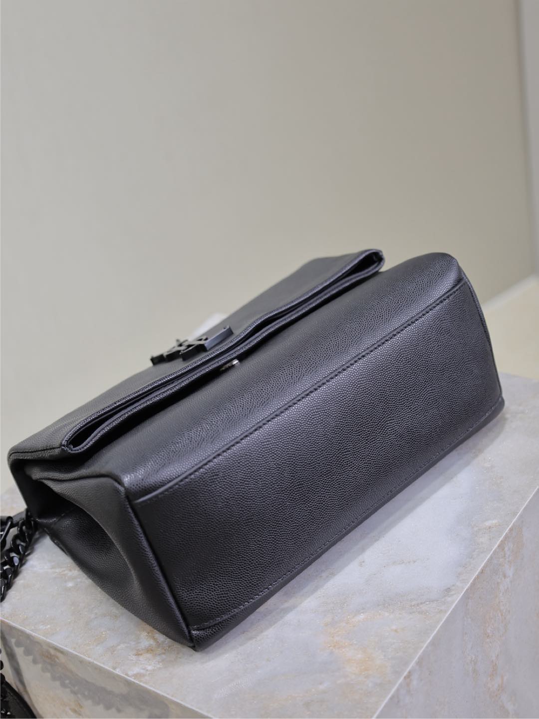 Yves Saint Laurent West Hollywood Chain Bag 738820