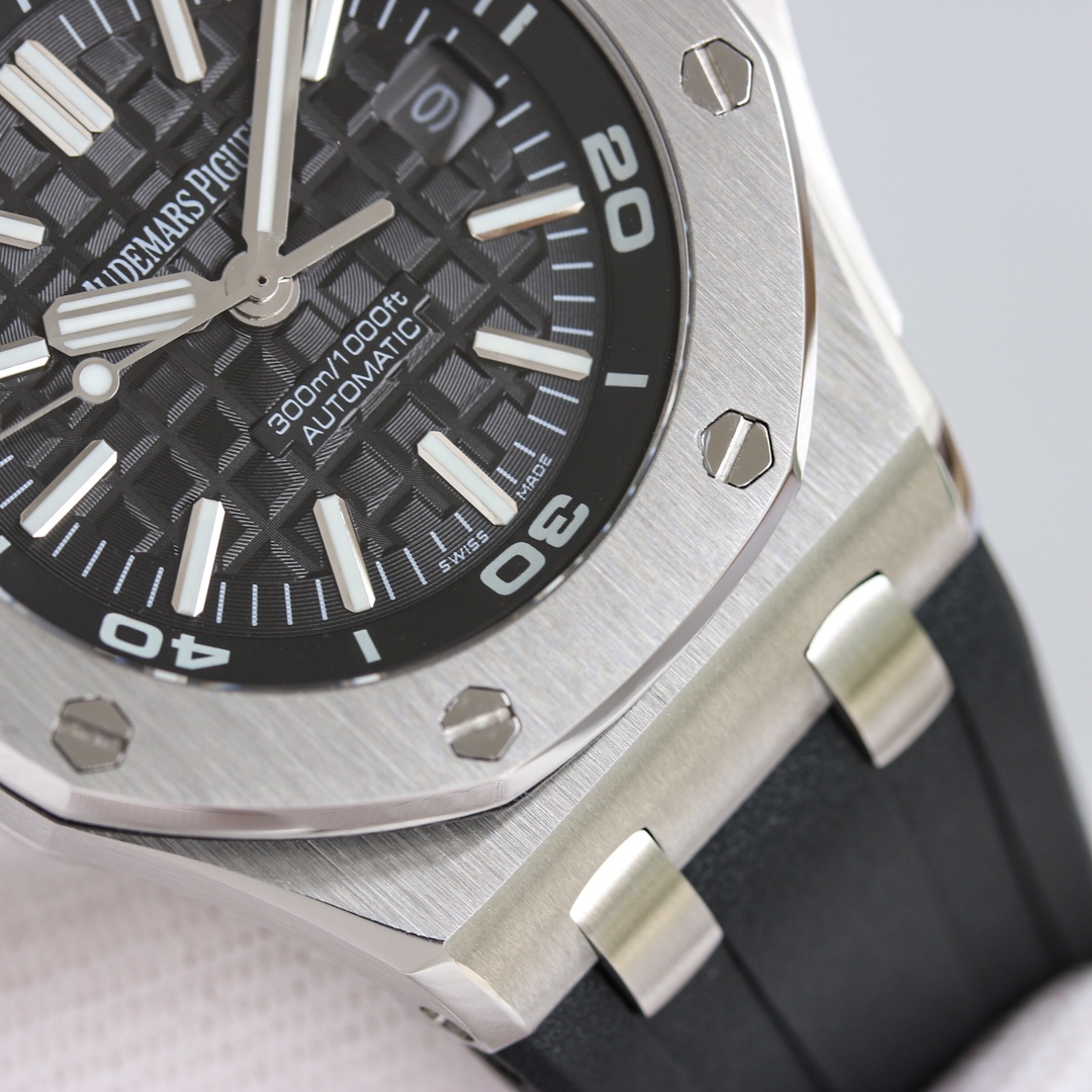 Audemars Piguet Royal Oak Offshore Series 15710ST.OO.A002CA.01