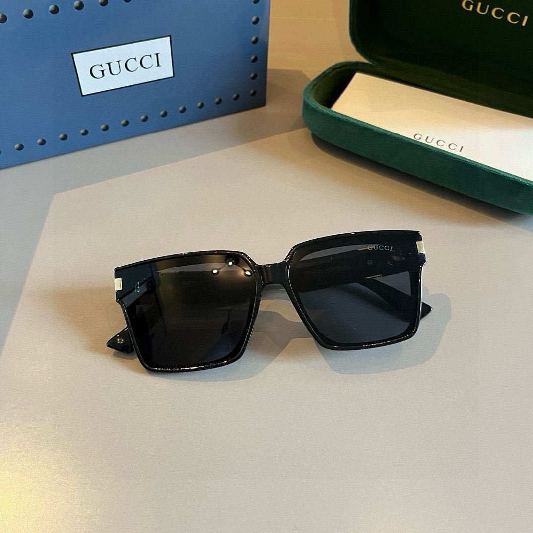 Gucci Square Frame Sunglasses