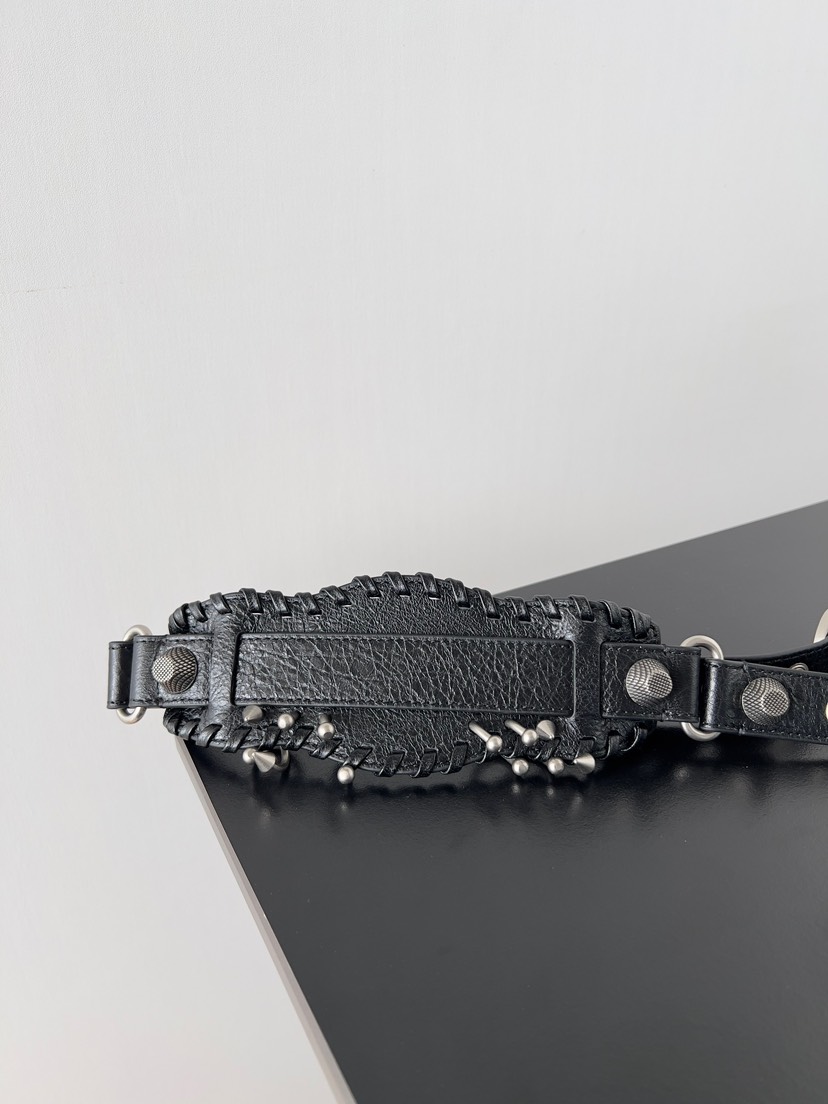 Balenciaga Le Cagole handbags