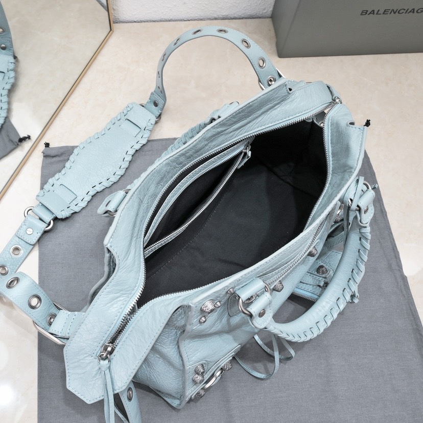Balenciaga NE​O​ CAGOLE Motorcycle Trapezoid Medium