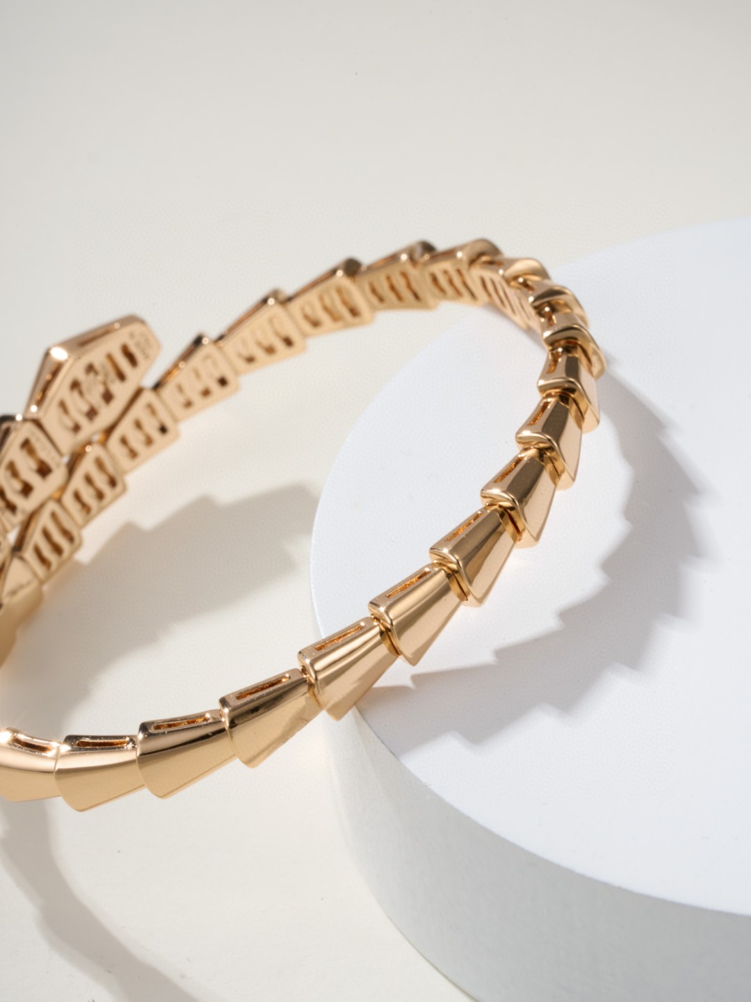 Bulgari head and tail diamond elastic snake bracelet